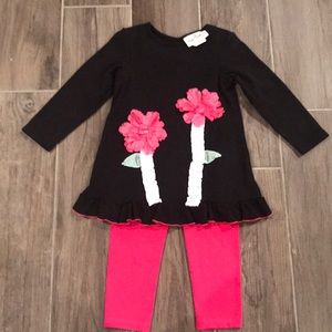 Rare Editions Matching Flower Set